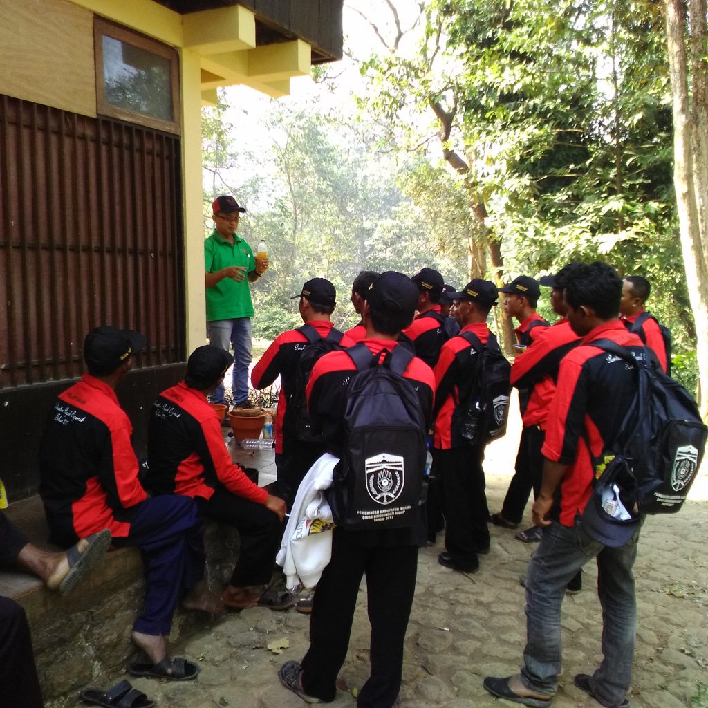 DLH Ngawi, Pelatihan Pembuatan Pupuk Organik upaya mengurangi ketergantungan Petani.