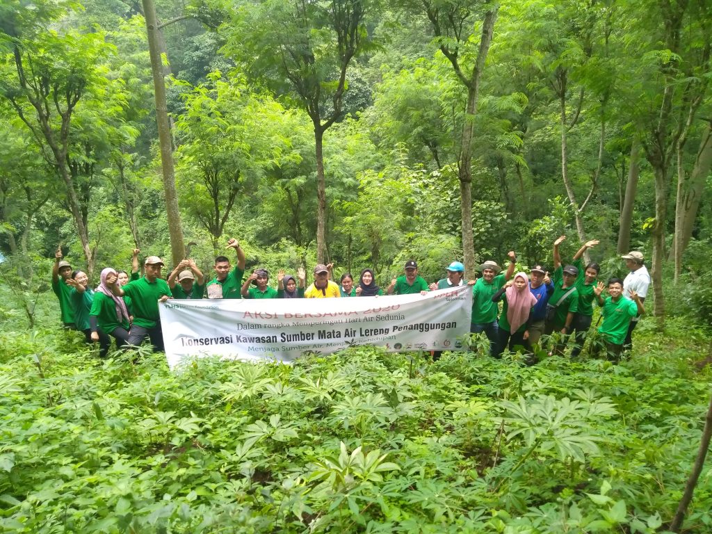 Reboisasi Kawasan Sumber Air Gunung Penanggungan