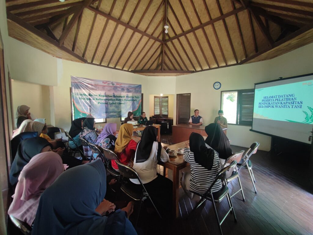 Tingkatkan Kapasitas, Kelompok Wanita Tani Desa Seloliman Kembangkan Produk Olahan Serai